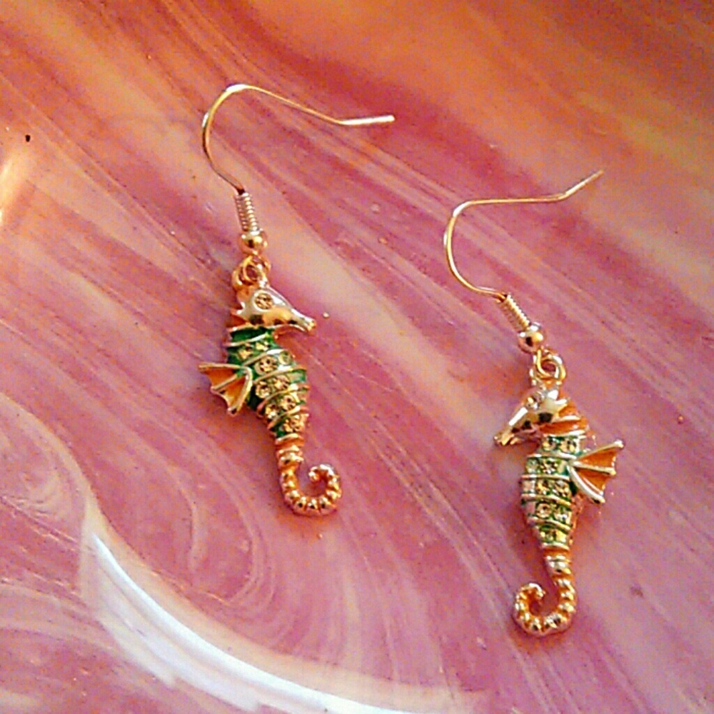 🐚Seahorse Earrings